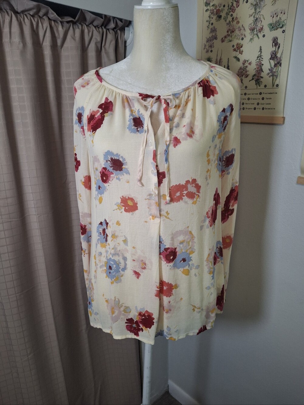 Lucky Brand Ivory Semi Sheer 1/2 Button Long Sleeve Blouse Floral Size Medium